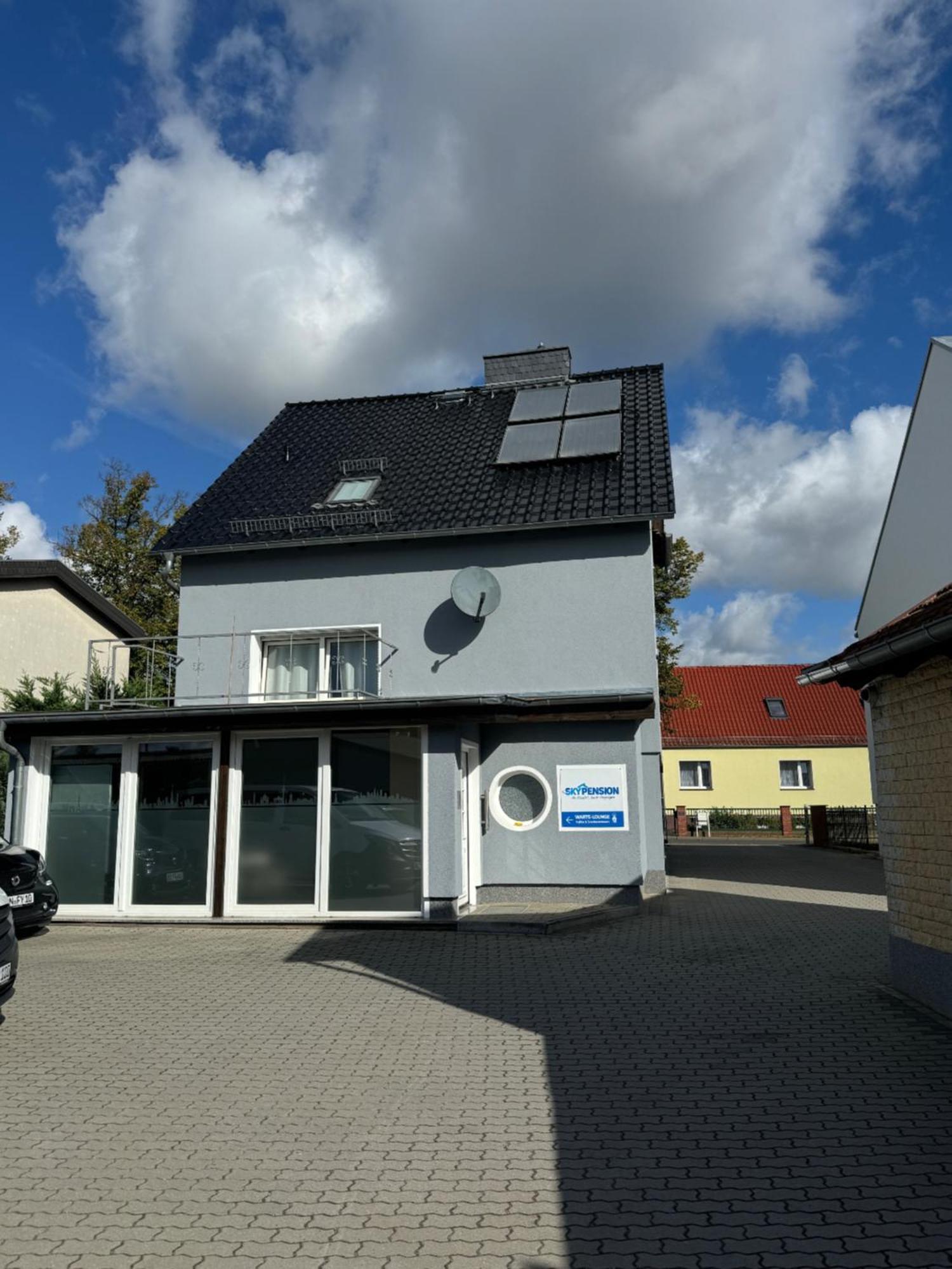 Skypension Schönefeld Exterior foto
